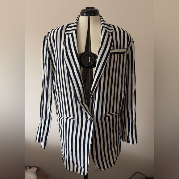 Michelle Stuart Tops - Michelle Stuart Black and White Striped Jacket